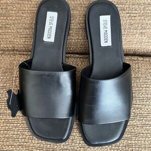 Steve Madden Black Wide-Band Slide Mules